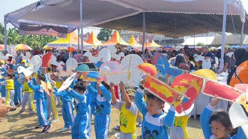 Jaranan massal di Tuban.