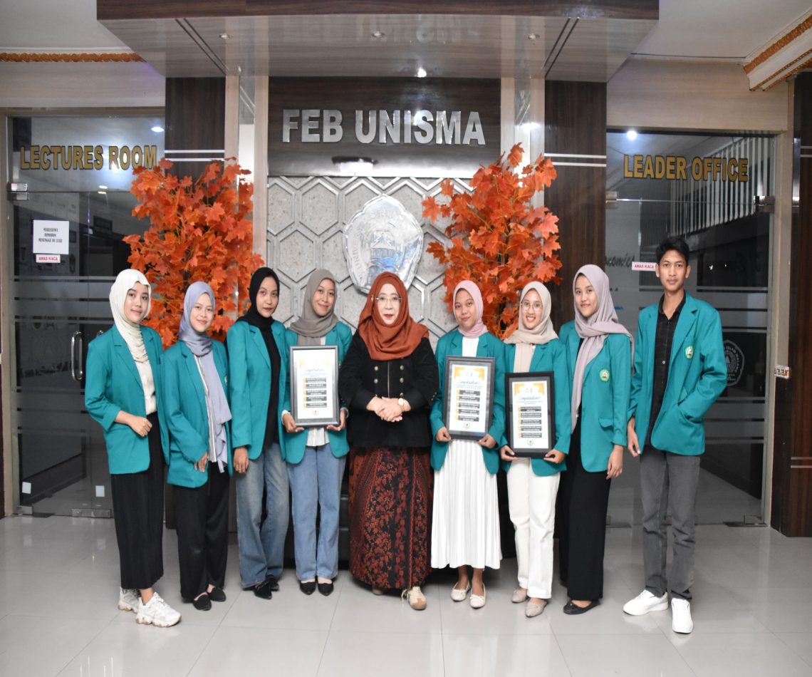 Moncer! Prestasi Tim Mahasiswa FEB Unisma Boyong 3 Penghargaan di Ajang Internasional 1 Tim mahasiswa FEB Unisma.
