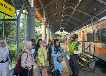 145 Ribu Penumpang Kereta Api Tinggalkan Surabaya