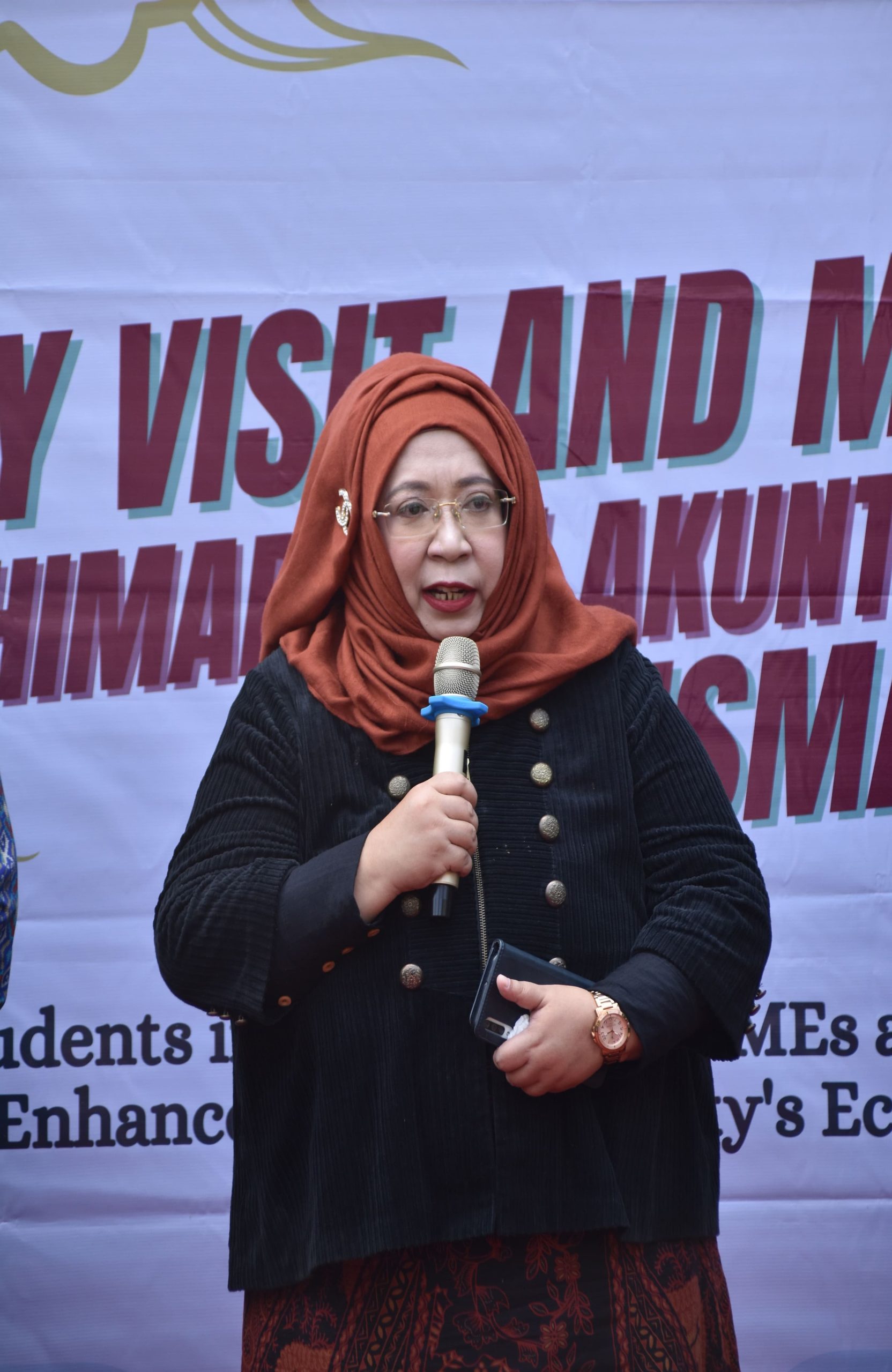pembukaan Kunjungan Industri ke UMKM Mahasiswa Akuntansi FEB UNISMA