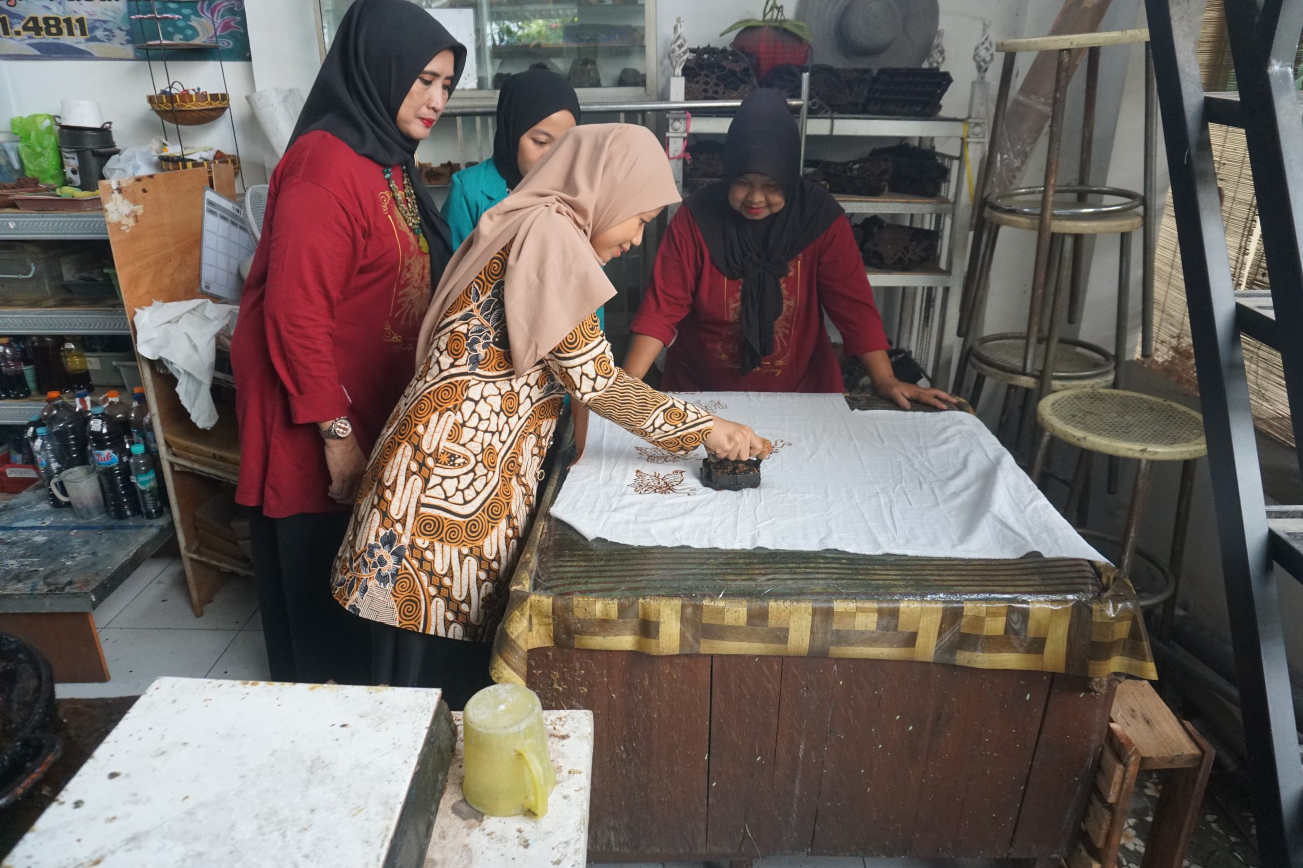 Kunjungan Industri ke UMKM Mahasiswa Akuntansi FEB UNISMA