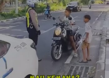 Tak pakai helm