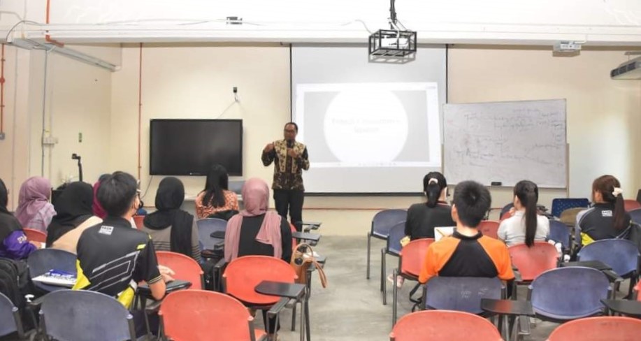 Dosen FEB Unisma