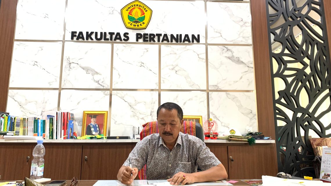 Prof Soetriono