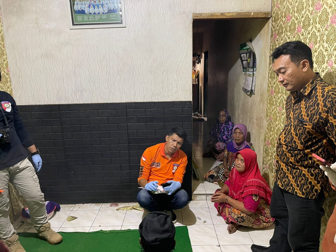 Pelajar SMK di Malang Ditemukan Sudah Kaku Tak Bernyawa di Ruang Tamu, Ada Luka di Wajah! 1 Siswa SMK Tewas