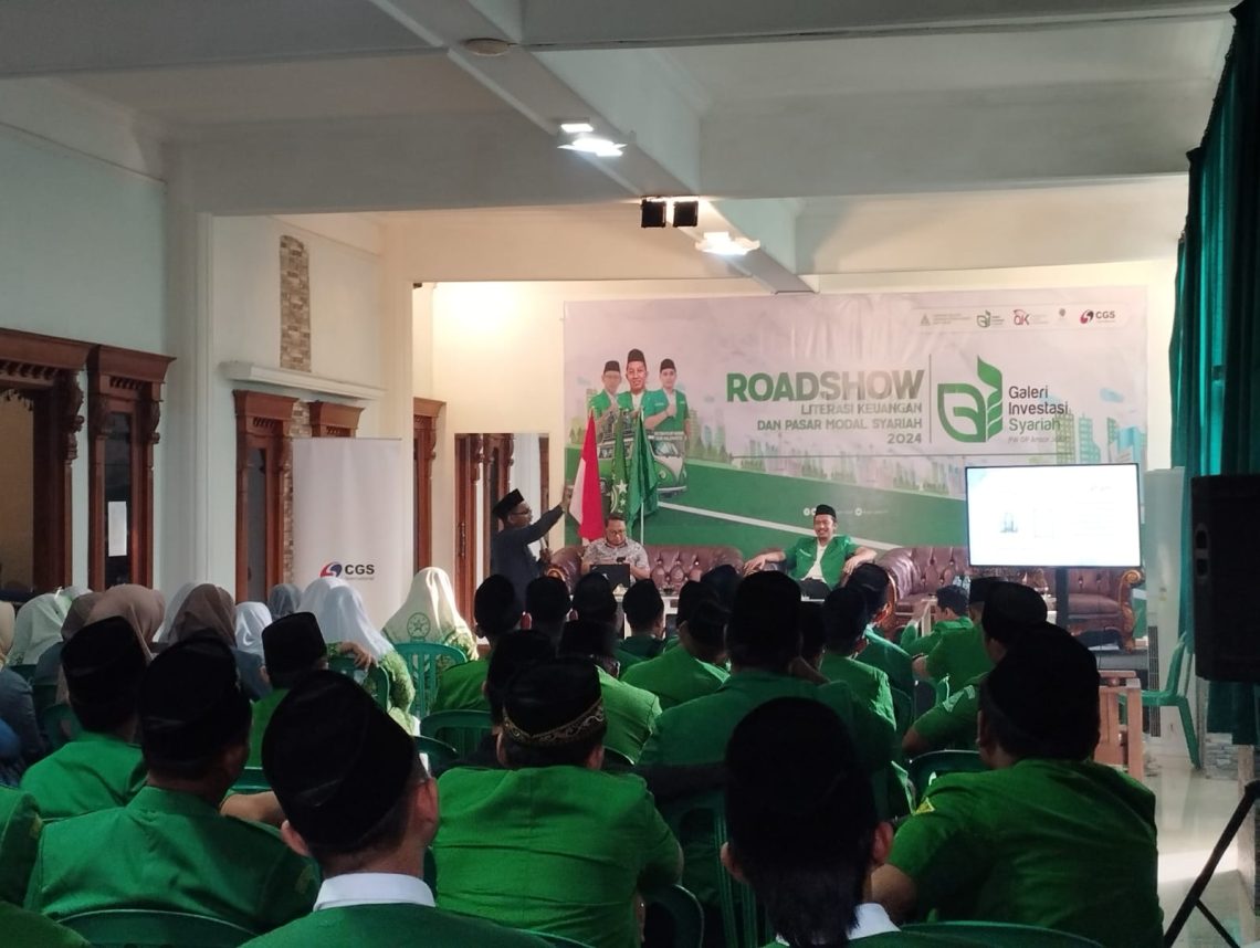 OJK Ajak Waspada Penipuan Investasi Ilegal di Roadshow Literasi Keuangan PW GP Ansor Jatim 1 OJK