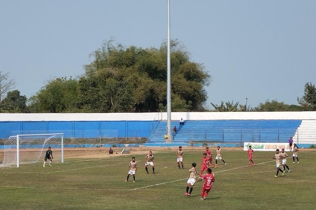 Sepak bola Mojokerto.