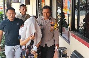 Wanita muda.