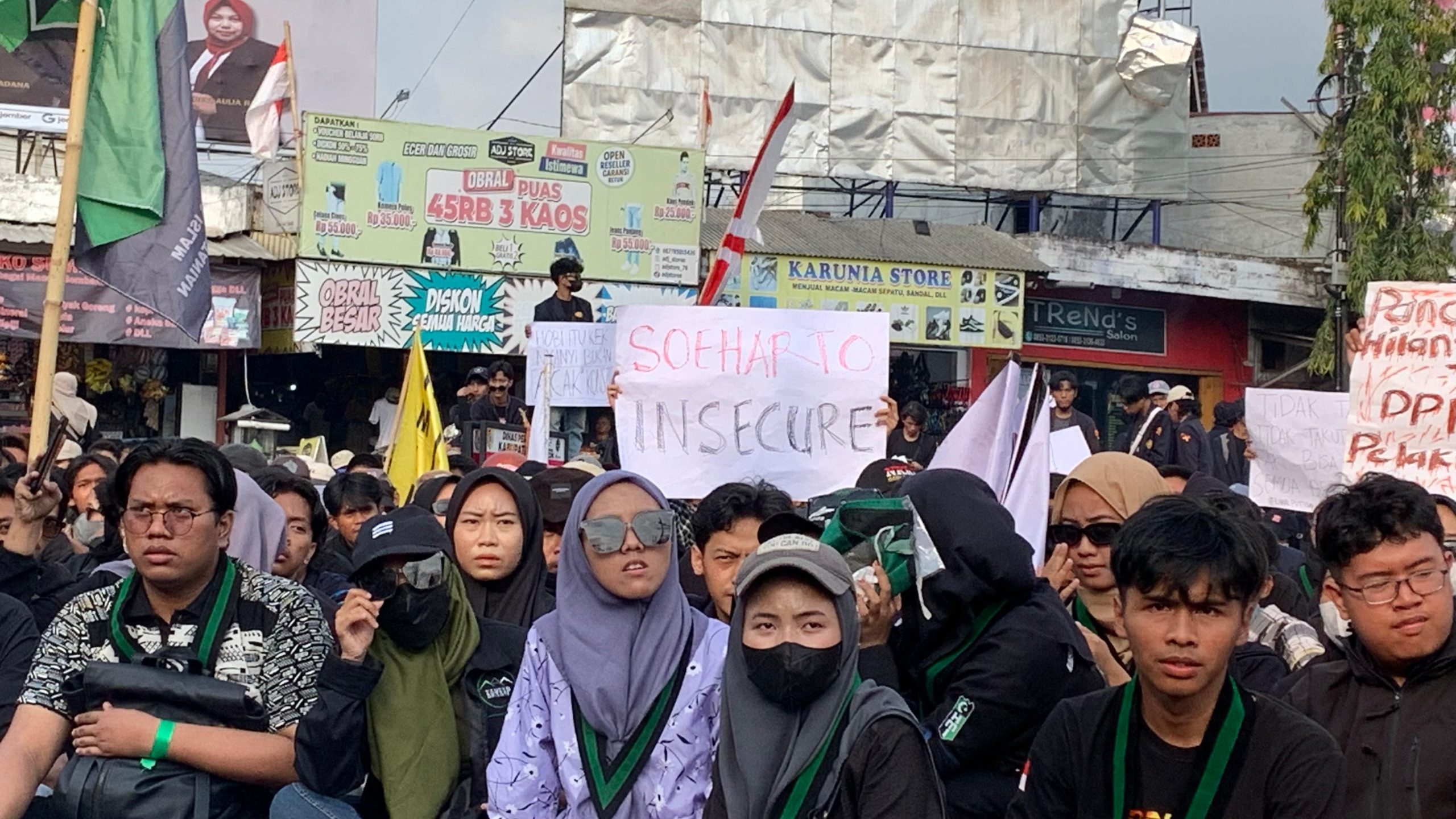 Unjuk rasa RUU Pilkada di Jember.