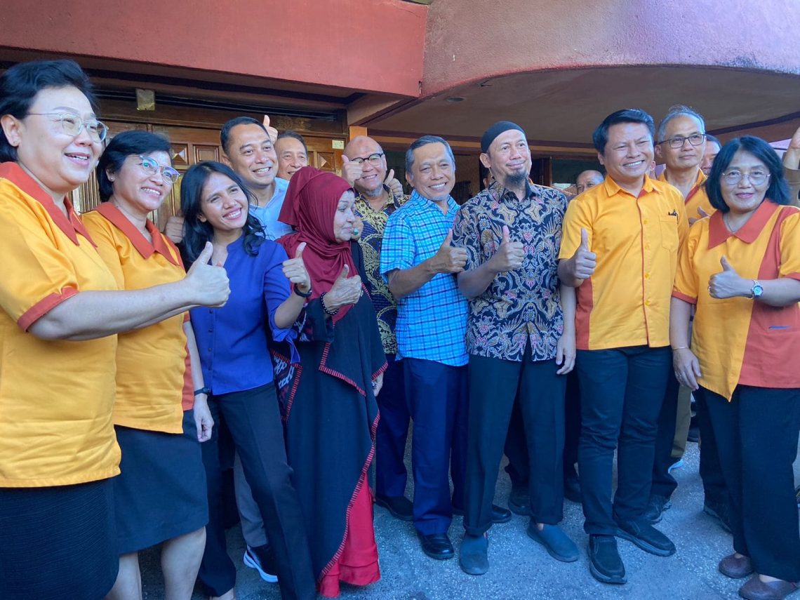 Petra Surabaya.