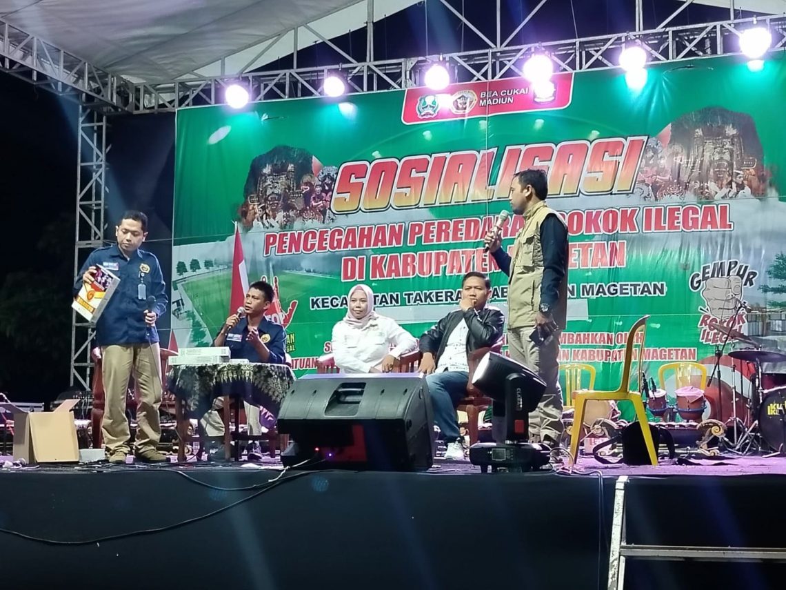 Cegah Rokok Ilegal, Bea Cukai Madiun dan Satpol PP Magetan Sosialisasi Pertama di Kecamatan Takeran 1 Rokok ilegal.