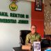 Dari Sumenep hingga United Kingdom, Perjalanan Karir Warek III Unej Prof Bambang Kuswandi 8 Warek III Unej.