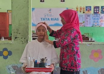 Pelatihan Rias 1