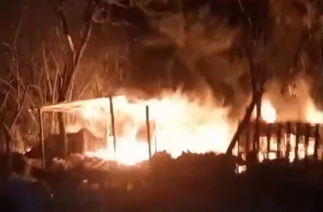 Dua Hari Berturut-Turut, Pabrik dan Gudang Rosokan Terbakar di Kabupaten Mojokerto 1 Kebakaran