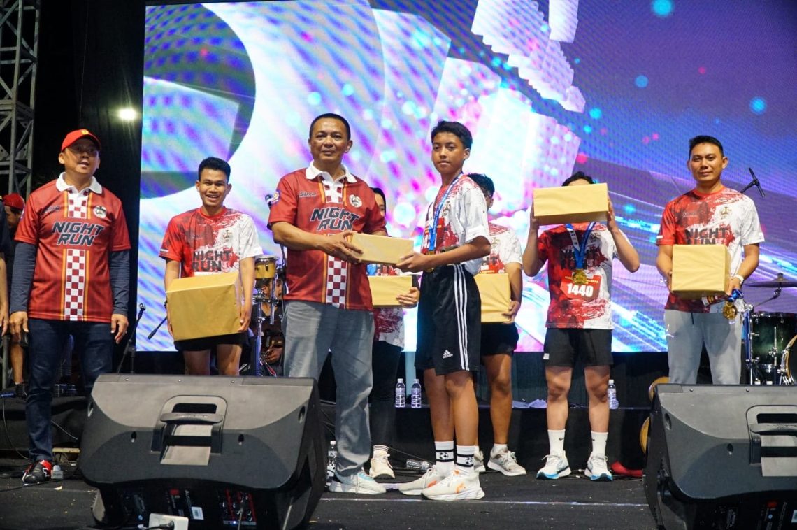SIWO PWI Malang Night Run 2024: Lari Malam Menjadi Tren Baru di Kota Malang 1 Malang Night Run.