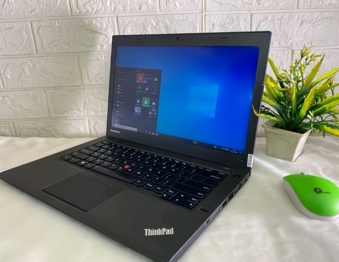 Harga laptop Lenovo Thinkpad Core i5.