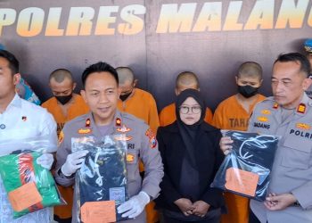 Pelaku pengeroyokan.
