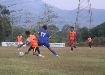 Piala Soeratin.