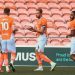 Update Laga Blackpool vs Crewe: The Railwaymen Kalah Telak, The Seasiders Pesta Gol 8 Blackpool vs Crewe.
