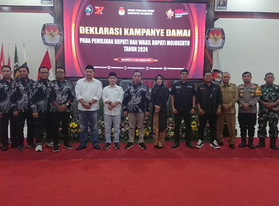 Kejadian Unik saat Deklarasi Pilkada Damai KPU Kabupaten Mojokerto, MC Salah Sebut Nama Partai Politik 1 Deklarasi Pilkada Damai.
