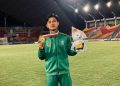 Laga Final, Atlet Sepak Bola Kabupaten Mojokerto Wakil Jatim Raih Emas PON XXI Aceh-Sumut 2 Kabupaten Mojokerto.