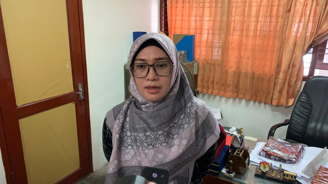 Tim Pemenangan Fawait-Djoko Tengarai KPU Jember Biarkan Pelanggaran Paslon Hendy-Firjaun, Ini Kata Desi Anggraeni 1 KPU Jember.