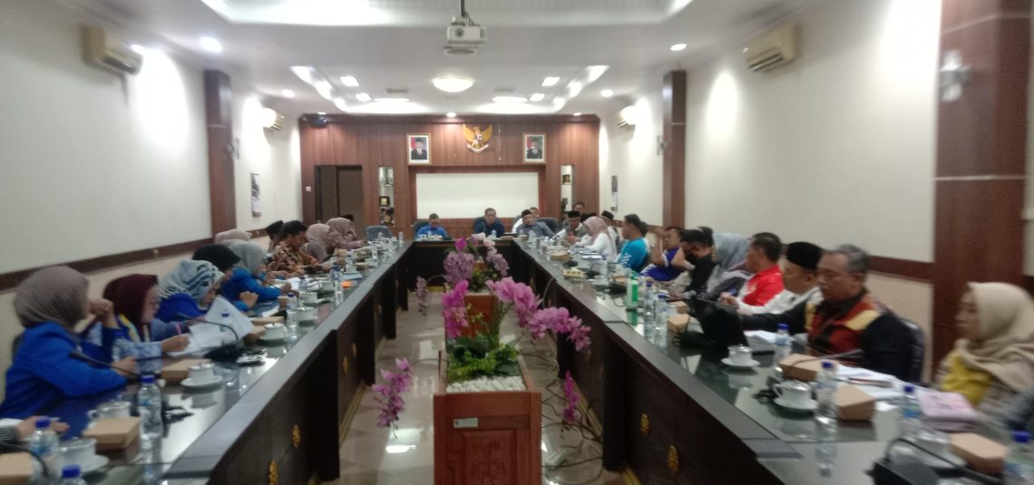 Penerapan Perda KLA Dirasa Kurang Masif, Mahasiswa Audiensi bersama OPD dan DPRD Jember 1 Perda KLA.