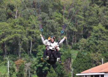 Paralayang Batu.