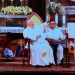 Permainan Angklung dan Lagu ARBAB Sambut Paus Fransiskus di Gereja Katedral 8 Paus