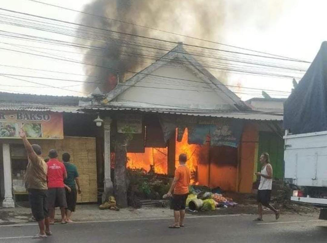 Laundry di Mojokerto Ludes Terbakar Diduga Karena Kebocoran Tabung Gas Elpiji 1 Laundry Mojokerto