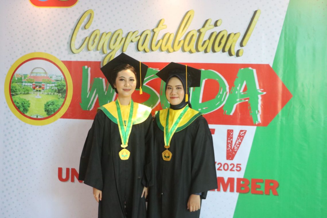 Alasan Dua Mahasiswi Cantik Fakultas Kedokteran Harus Cepat Lulus dan Diwisuda 1 Mahasiswa Unej