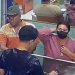 Aksi Pencurian Emas di Pasar Bululawang-Malang oleh Sepasang Pria dan Wanita Tertangkap CCTV 9 Video Viral
