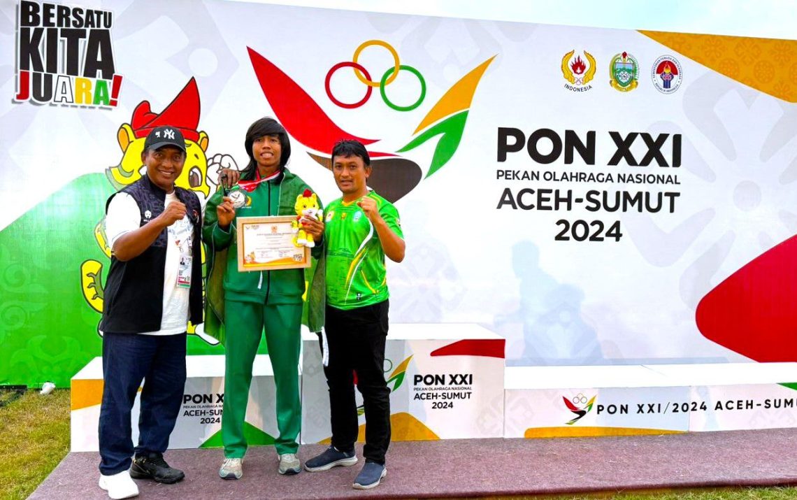 Rektor UNESA Nur Hasan