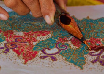 Menyelami Kekayaan Budaya Batik Jawa Timur: Lima Jenis Batik yang Terkenal 2 Batik Jawa Timur
