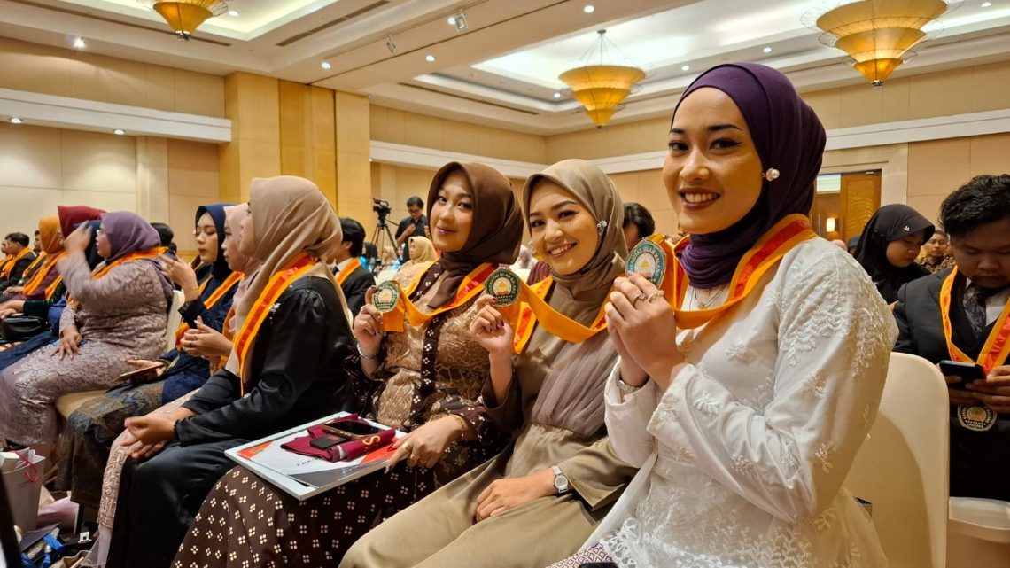 FH Unisma Lepas Puluhan Calon Wisudawan, 60 Persen Mahasiswa Terserap Dunia Kerja 1 FH Unisma.