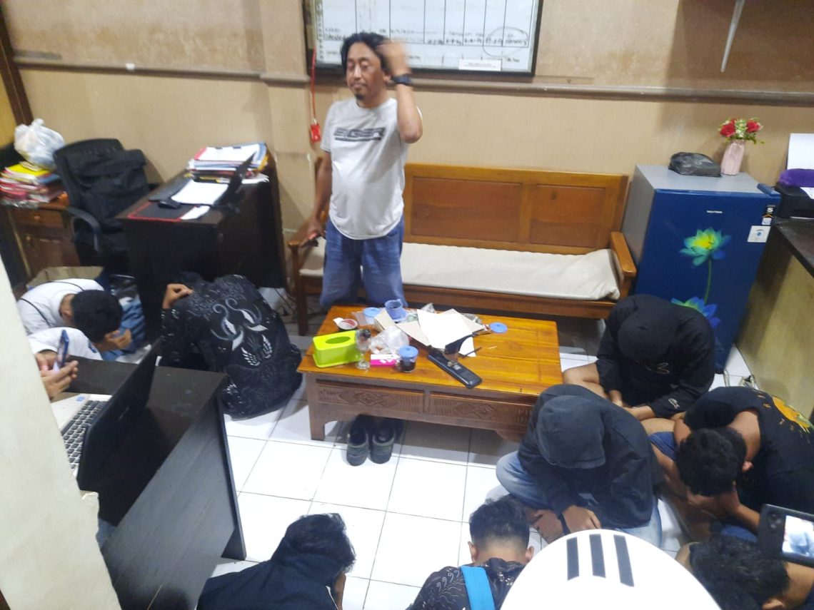 Belasan Anggota Gangster di Antaranya Anak-anak Ditangkap Polres Tuban Usai Keroyok Pemotor 1 Gangster Tuban