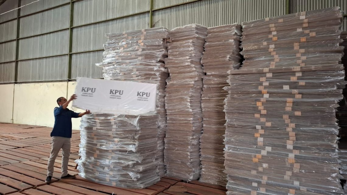 Logistik Pilkada 2024 Mulai Berdatangan di Gudang KPU Malang 1 Logistik Pilkada Malang