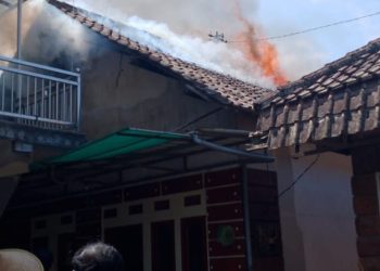 Rumah Terbakar