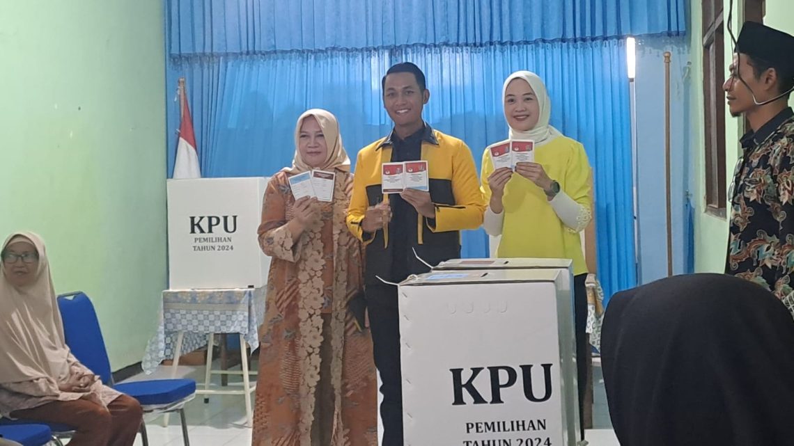 Potret Aditya Halindra Nyoblos Bareng Keluarga, Serukan Pilkada Damai dan Partisipasi Warga Tuban 1 Aditya Halindra Faridzky.