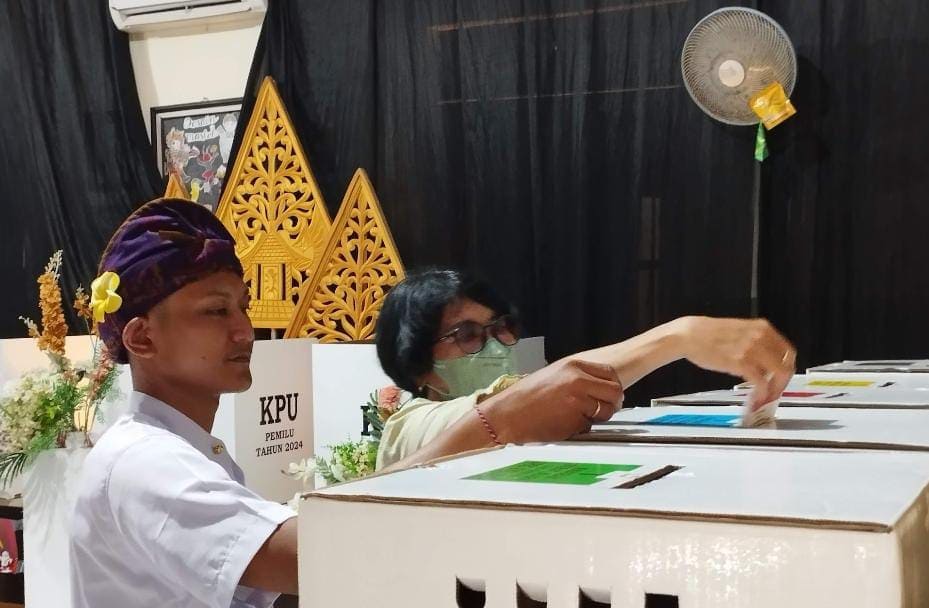 Jelang Pilkada 2024, Ratusan Pekerja Formal Ajukan Pindah Memilih ke Luar Mojokerto 1 pindah memilih.
