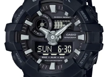 Jam tangan Casio.