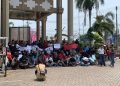 Aliansi Masyarakat Bela Kiai Demo di Kantor DPRD Jember, Buntut Dugaan Ujaran Kebencian di Masa Pilkada 2024