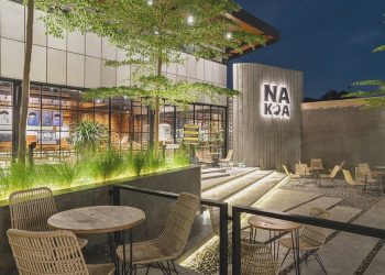 Nakoa Cafe.
