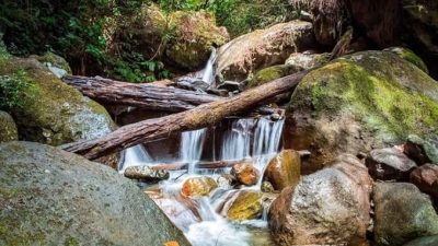 Air Terjun Dolo.