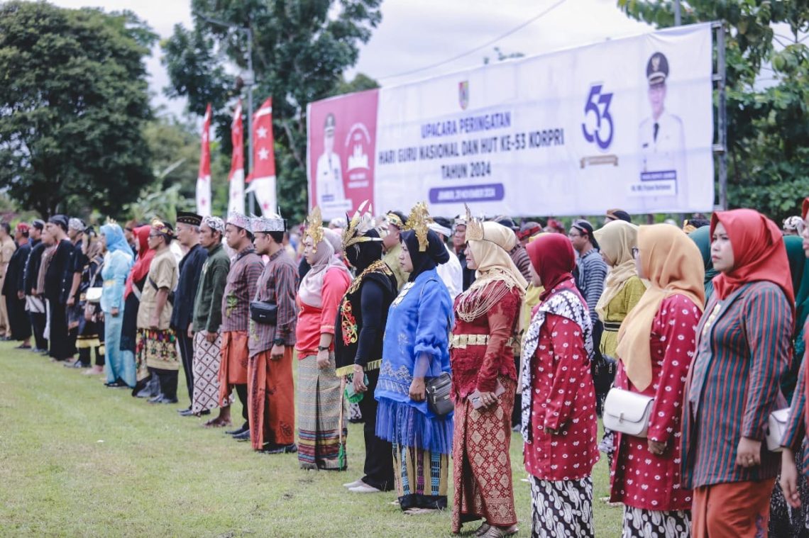 Peringatan Hari Guru Nasional Ke-30 di Jember: Mandikdasmen Siap MoU dengan Polri untuk Perlindungan Guru 1 Hari Guru Nasional.