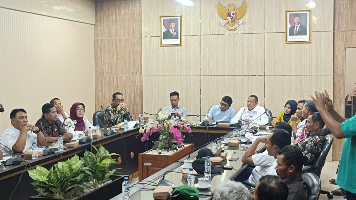 Pupuk subsidi.