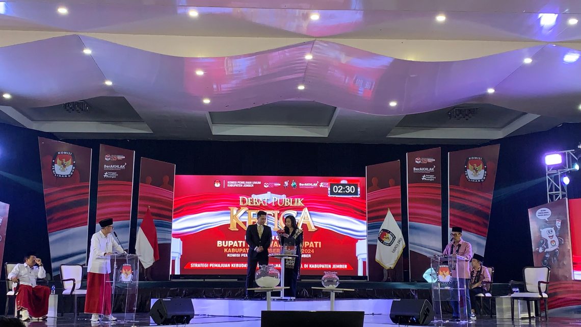 Gegara APK Debat Publik Ketiga Pilkada Jember Nyaris Ricuh 1 Debat publik Jember