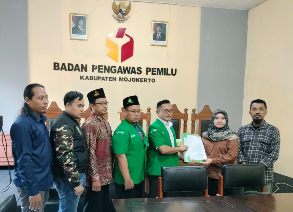 LBH PC GP Ansor Mojokerto Sambangi Bawaslu Jelaskan Status ASN KH Asep Saifuddin Chalim 1 LBH PC GP Ansor Mojokerto