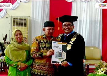 orangtua almarhum Khoirul