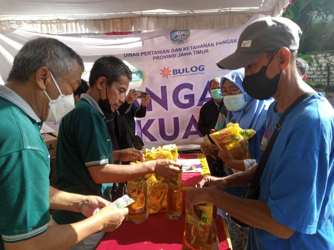 Gerakan Pangan Murah di Tuban.